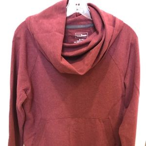 LL Bean Woman’s Cozy Pullover Medium petite